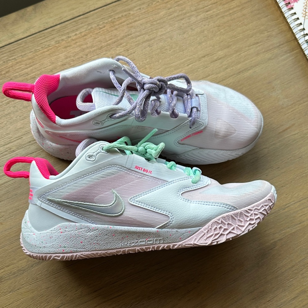 Nike Zoom sneakers Volleyball Basketball